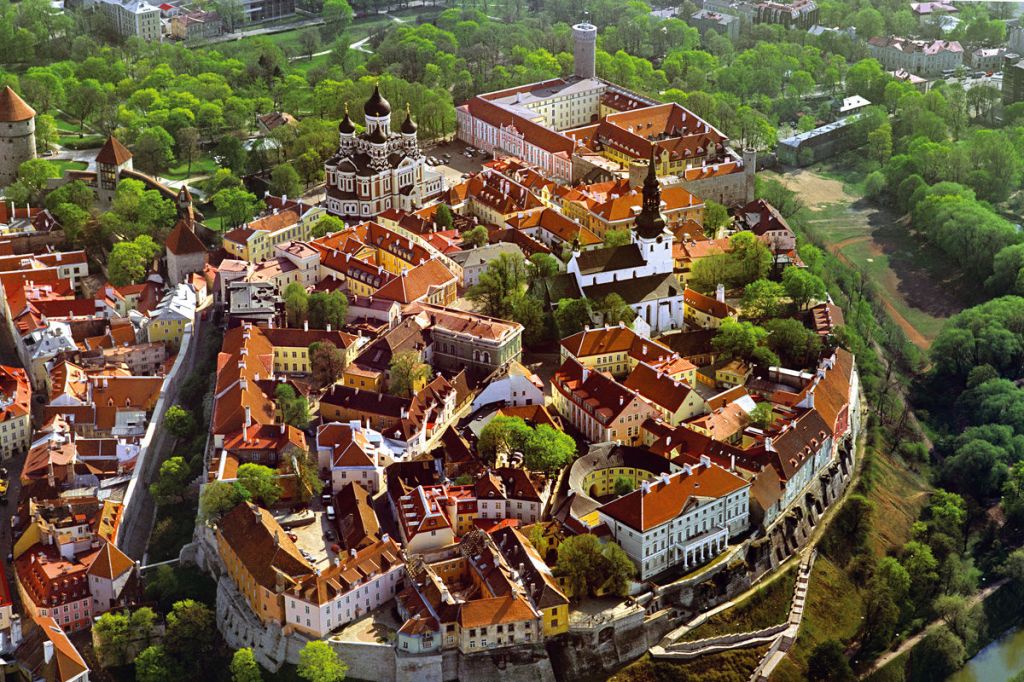Experiências de uma viagem à Escandinávia. Mas antes, o 1º país: Estônia, e sua bucólica capital Tallinn.
